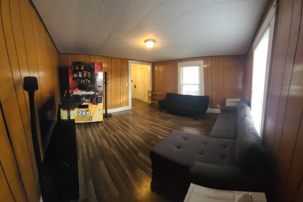 The Dragon'S Den 5 Bedroom House 1 Mile To Main St Tazewell Exteriör bild